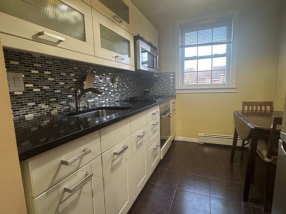 5th image of 416 Maryland Ave APT 3D