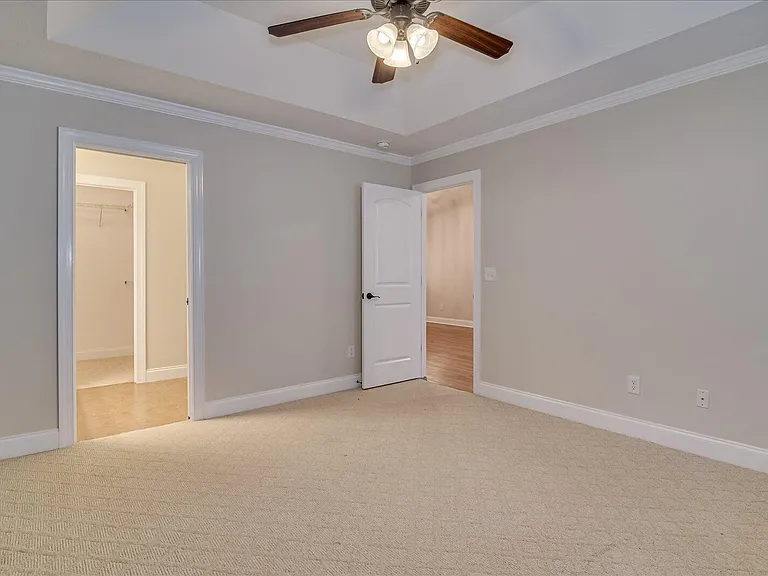 115 Redglobe St — Photo 21