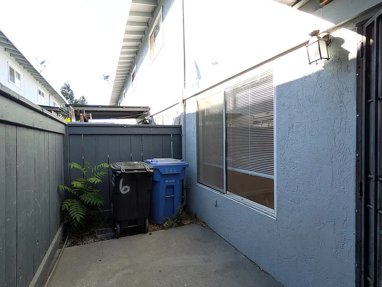 1580 Frisbie Ct — Photo 13