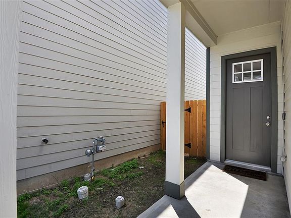 4th image of 4425 Ibiza Ln