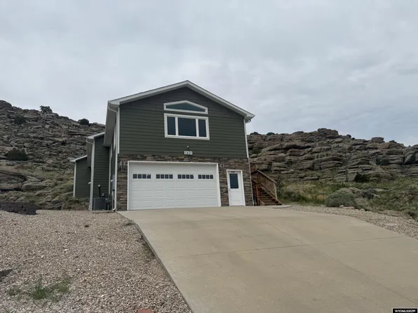 1421 Mountain View Blvd, Rawlins, WY 82301