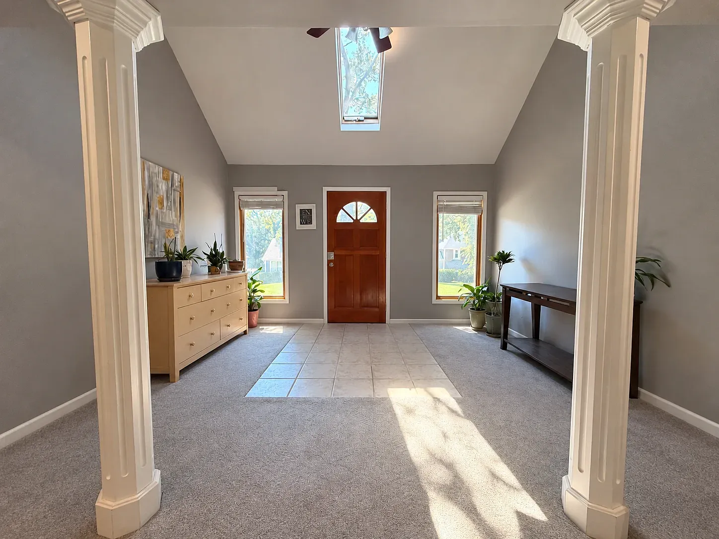 3 bed, 2056 sqft, $2,449 — Photo 4
