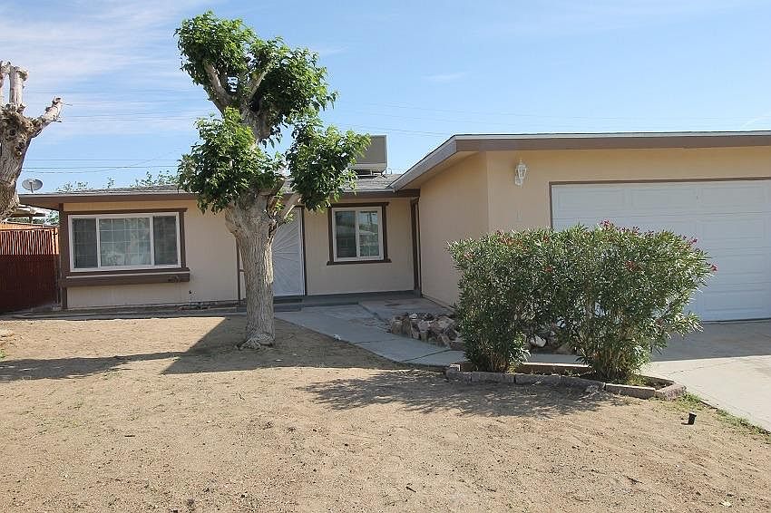 1st image of 1229 E Navajo St