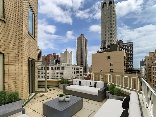 Rented by Halstead Real Estate | media 13