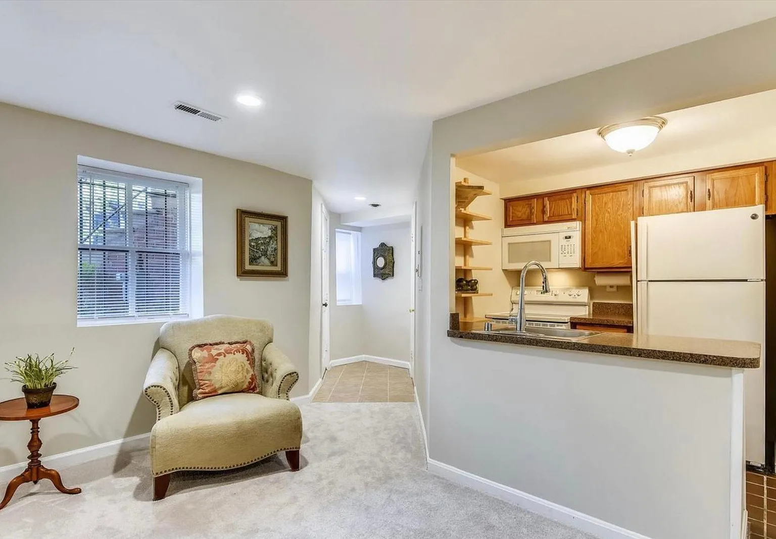1342 Corcoran St NW — Photo 3