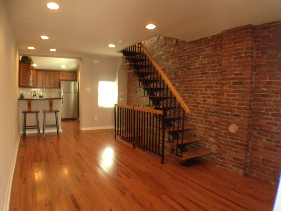 1st image of 1576 E Hewson St