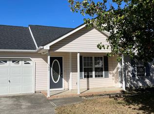 588 Colony Cir, Fort Oglethorpe, GA 30742