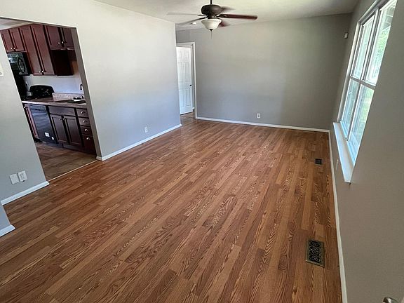 5th image of 11062 Wilwood Dr