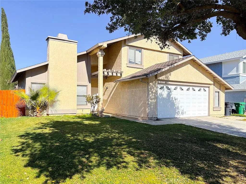 4 bed, 1398 sqft, $2,950 — Photo 1