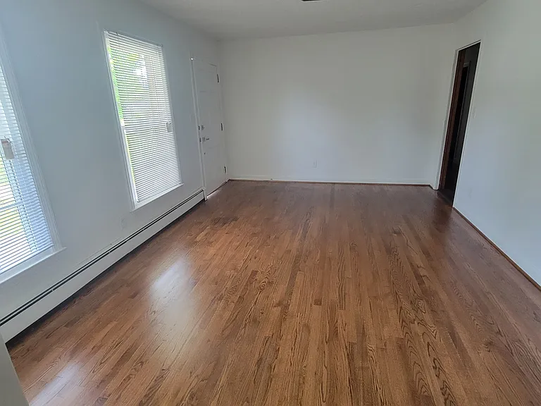 216 Maxwell Dr — Photo 7