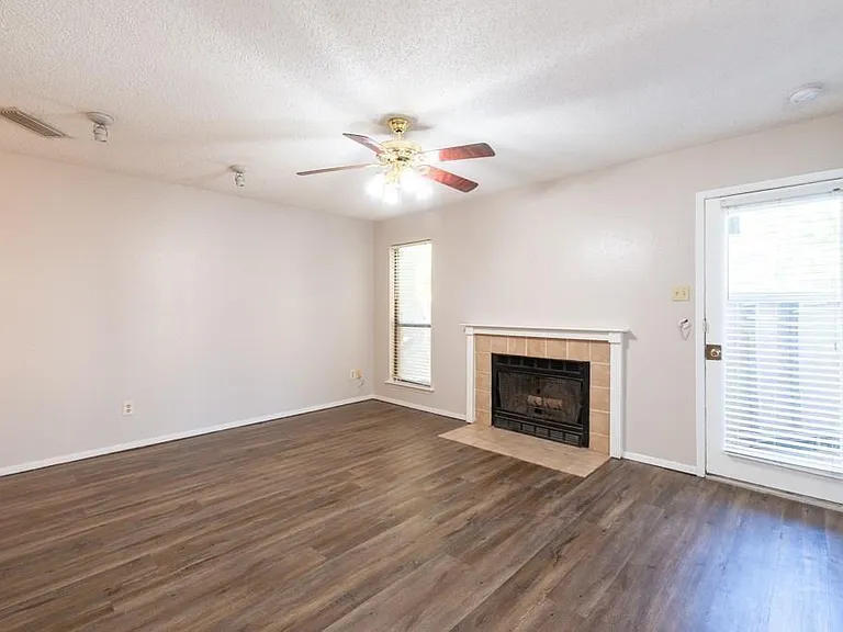 1614 Pecan Chase Cir #59 — Photo 3