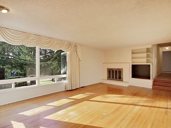4th image of 6410 Nyanza Park Dr SW