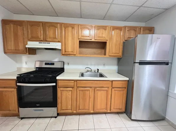 179 West 48th Street image 1 of 5