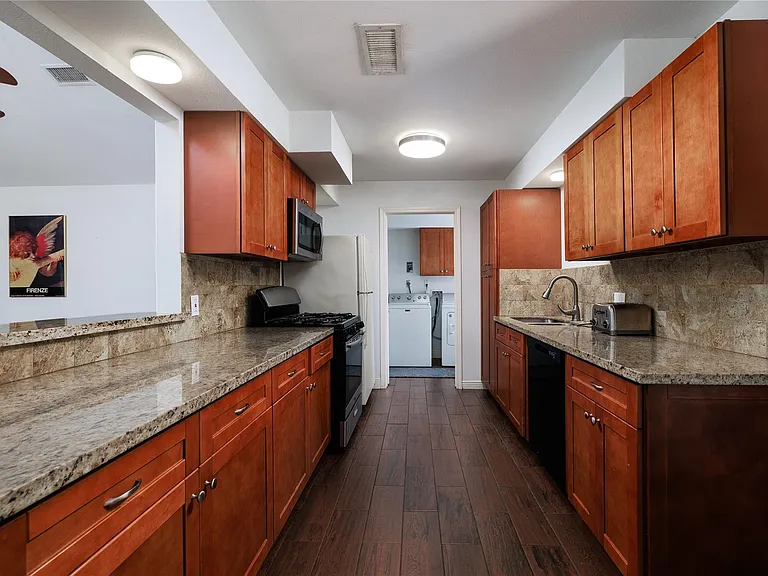 12826 Hill Dr — Photo 28