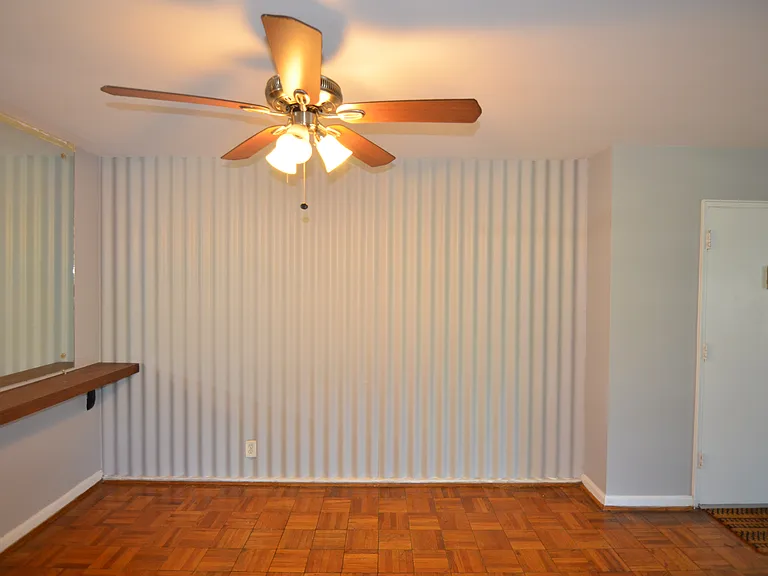 4028 Ledgewood Dr — Photo 9