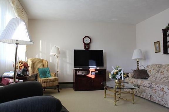 4th image of 4180 Cheryl Dr