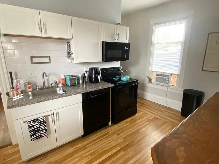 3028 Cinnamon St #2 — Photo 10