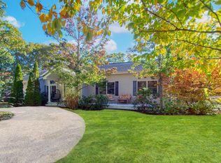 5 Carols Way, Hampton Bays, NY 11946