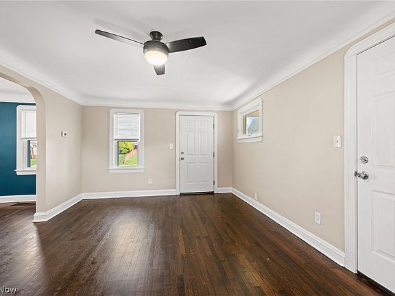 5th image of 4410 W 61st St