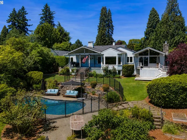 3617 Wauna Vista Dr, Vancouver, WA 98661