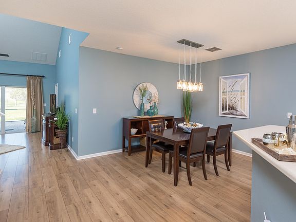 3rd image of 501 Wooded Crossing Cir