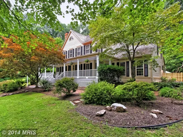 12509 Paradise Spring Rd, Clifton, VA 20124