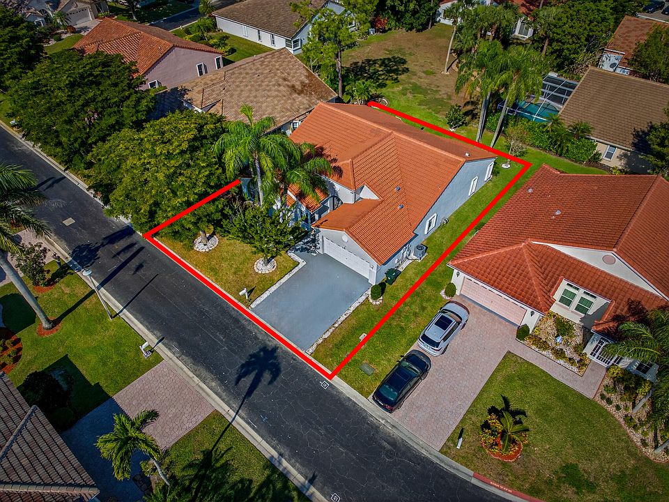 1st image of 113 Egret Circle