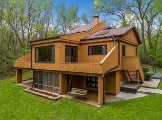 4094 W Timber Ln, Dixon, IL 61021