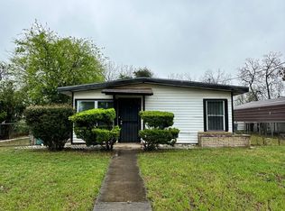 111 Motel Dr, San Antonio, TX 78219