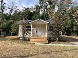 209 N West St, Hahira, GA 31632