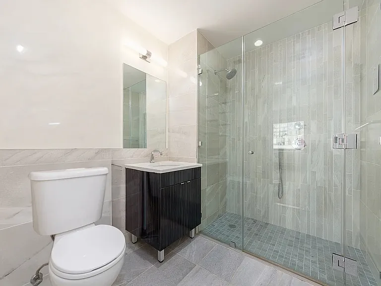 25-21 43rd Ave #Penthouse 1 — Photo 8