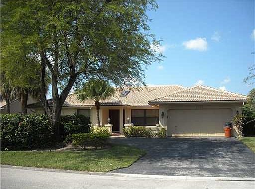 1st image of 5308 NW 84th Way