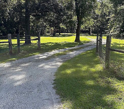 Driveway Entrance