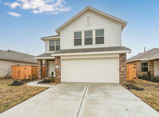 9123 Estes Lakes Dr, Baytown, TX 77521