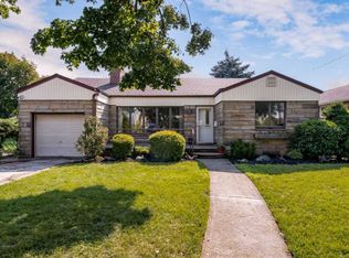 35 Doris Ave, Franklin Square, NY 11010