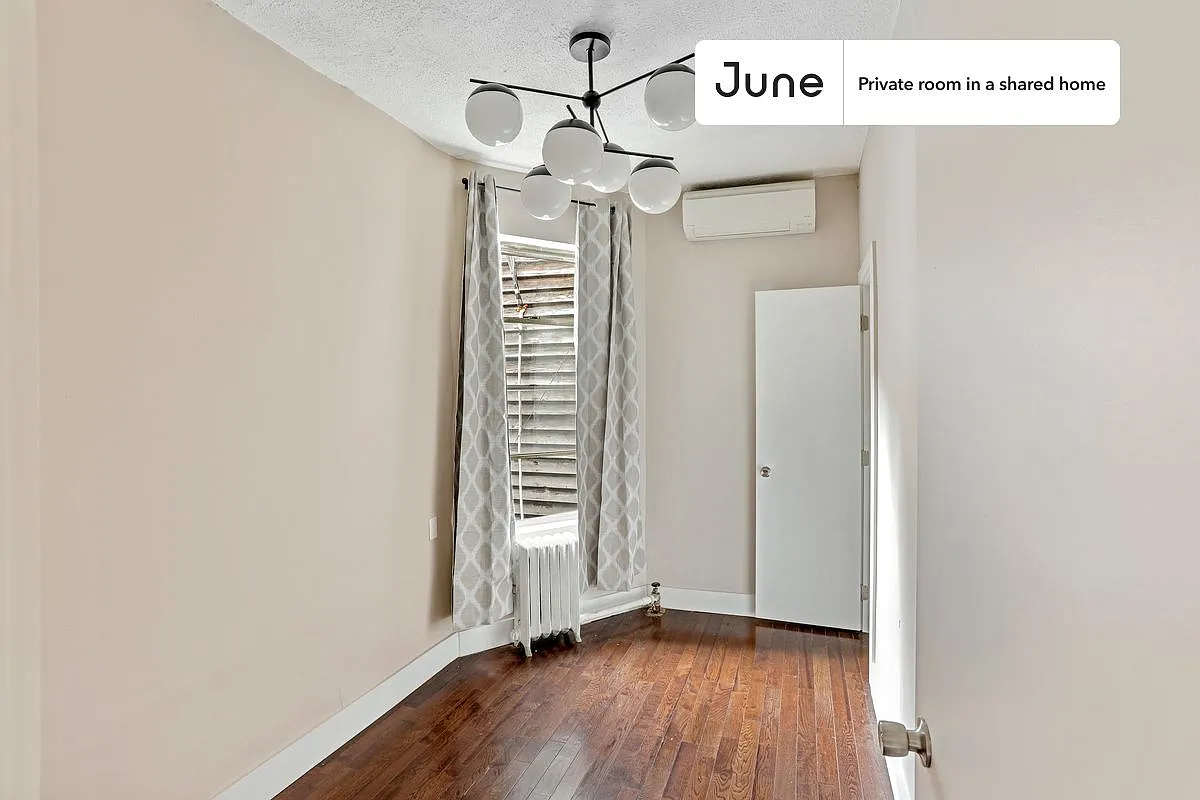 Building Photo - 2141 Cortelyou Rd #C