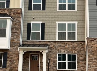 9005 Hickory Rd, Gibsonia, PA 15044