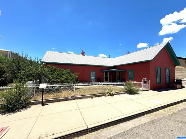 202 S Bullard St, Silver City, NM 88061