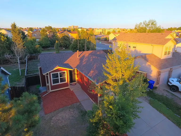 5038 Chariot Dr — Photo 1