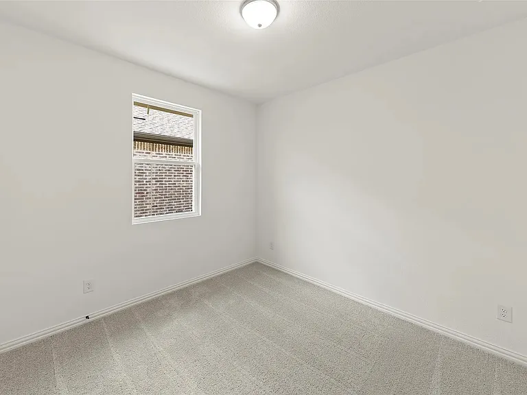 2121 Williams Rd — Photo 9