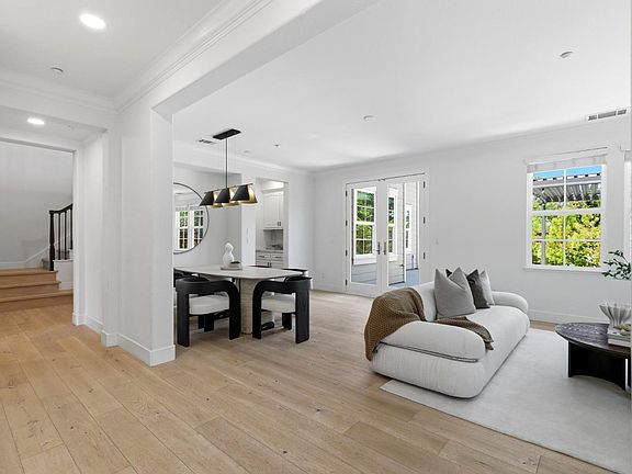4th image of 7 Turner Drive