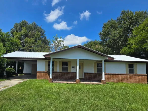 502 Perkins Dr, Nashville, GA 31639