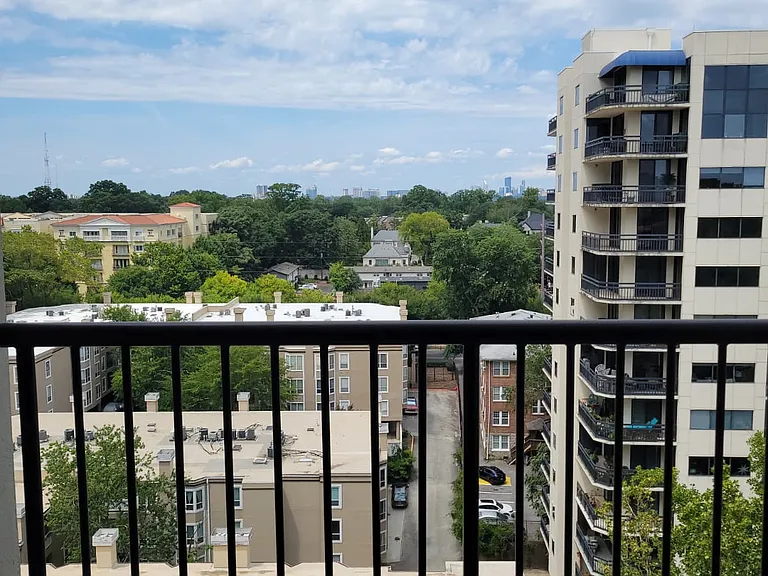 275 13th St NE #1107 — Photo 38