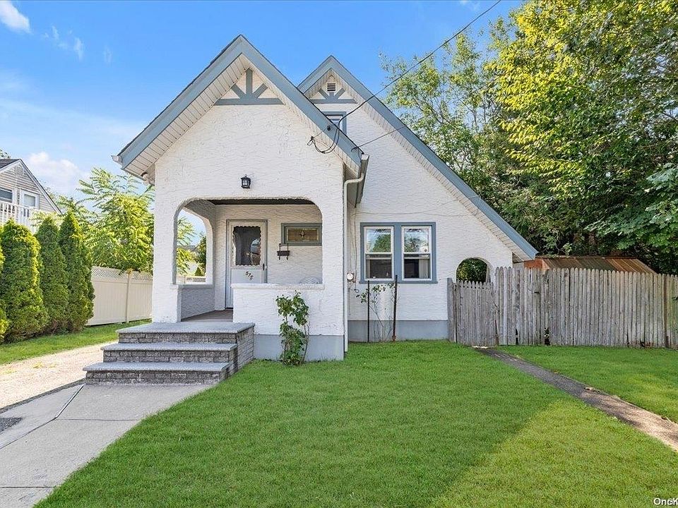 1st image of 575 Holt Street