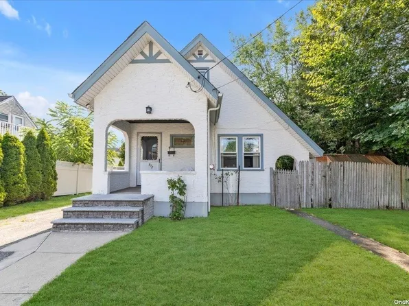 575 Holt Street, West Hempstead, NY 11552