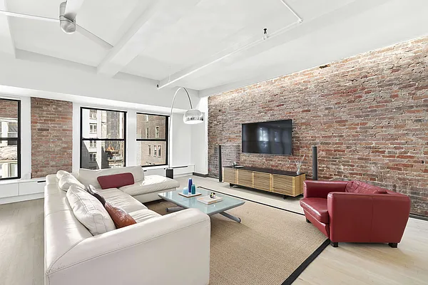 Sold by Compass | media 2