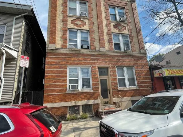 138 South St, Newark, NJ 07114