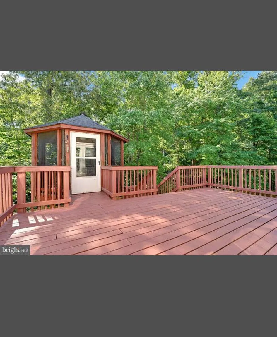 5 bed, 3.5 bath, 4080 sqft, $5,000 — Photo 4