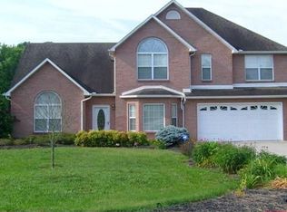 6106 Rivers Run Dr, Knoxville, TN 37914