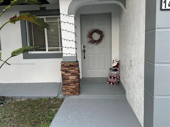 14359 SW 176th Ter, Miami, FL 33177